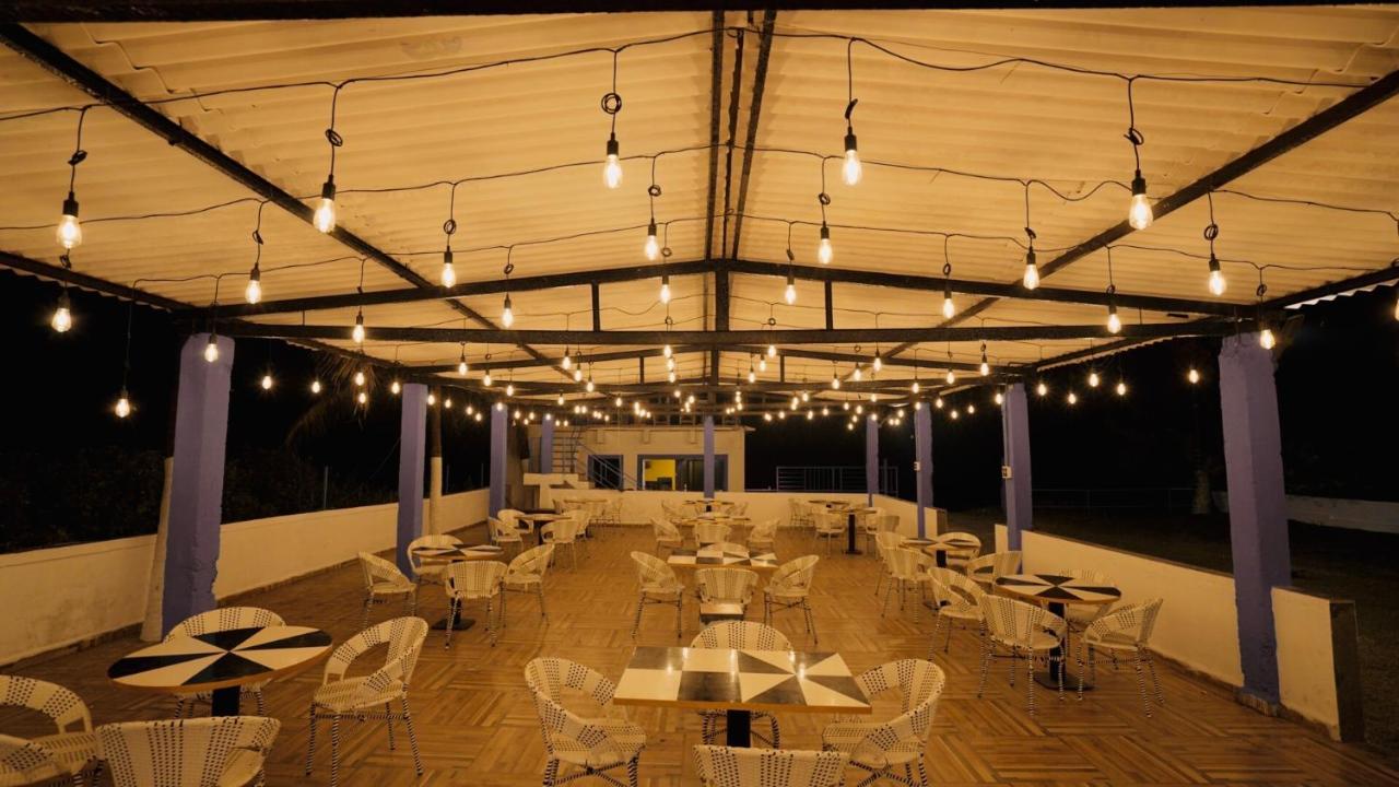 Santorini Vasai Resort Exteriör bild